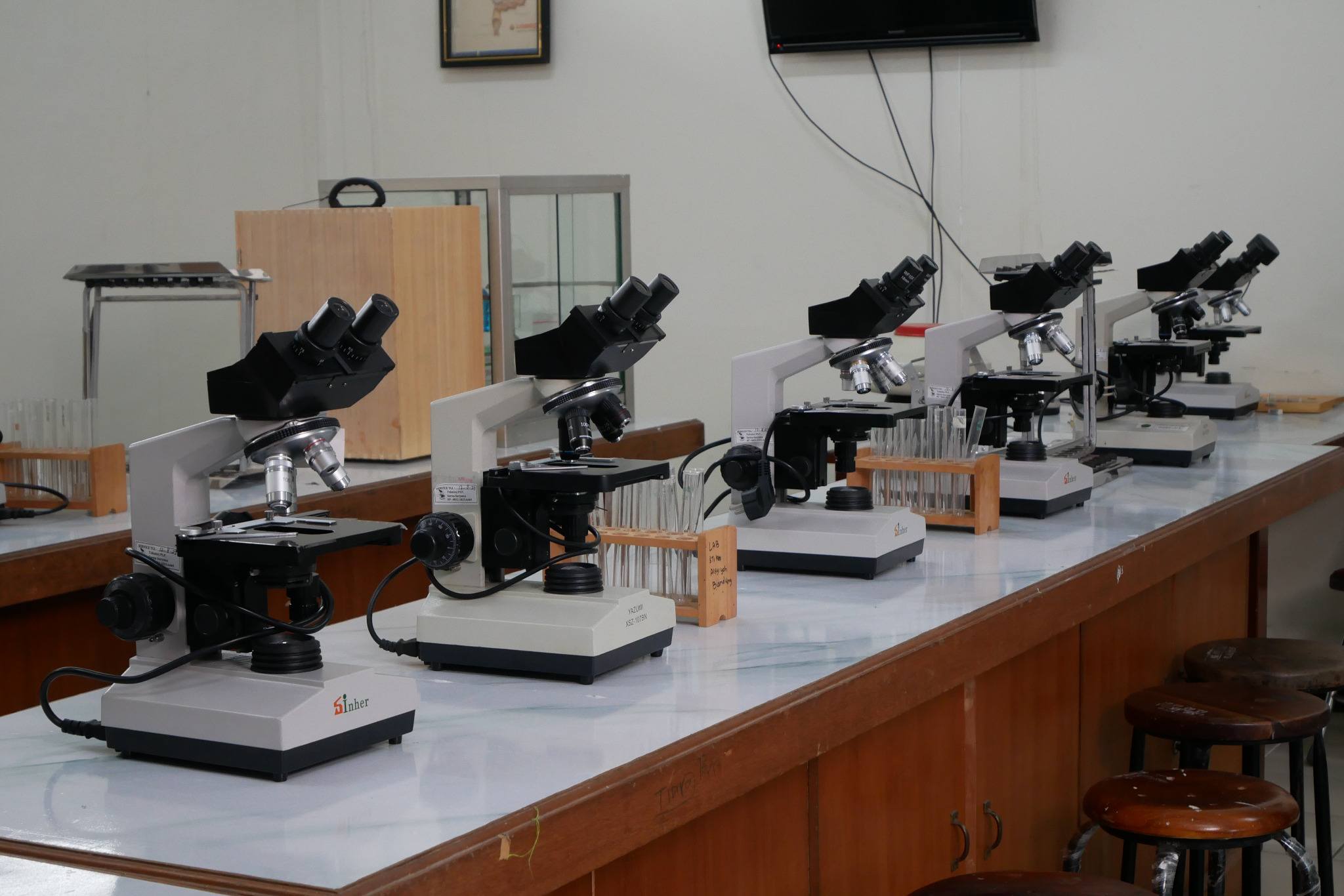 laboratorium-mikrobiologi-dan-pemeriksaan-dasar-unisabandung